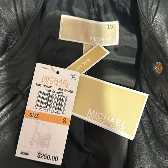 NWT MICHAEL Michael Kors Plus Size
Genuine Leather Long Sleeve Moto Jacket - Picture 11 of 11